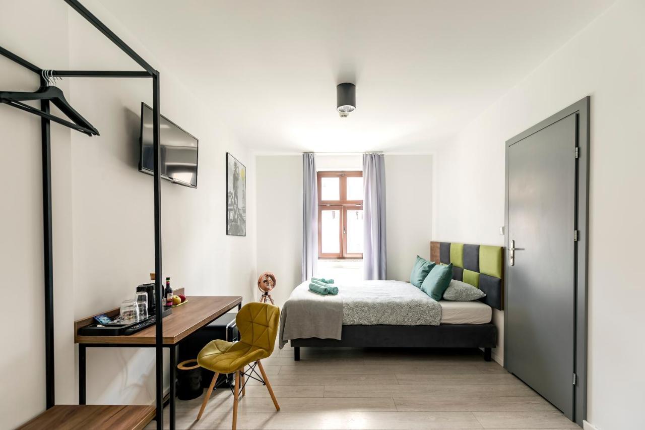 Cooltour Aparthotel Poznan Bagian luar foto